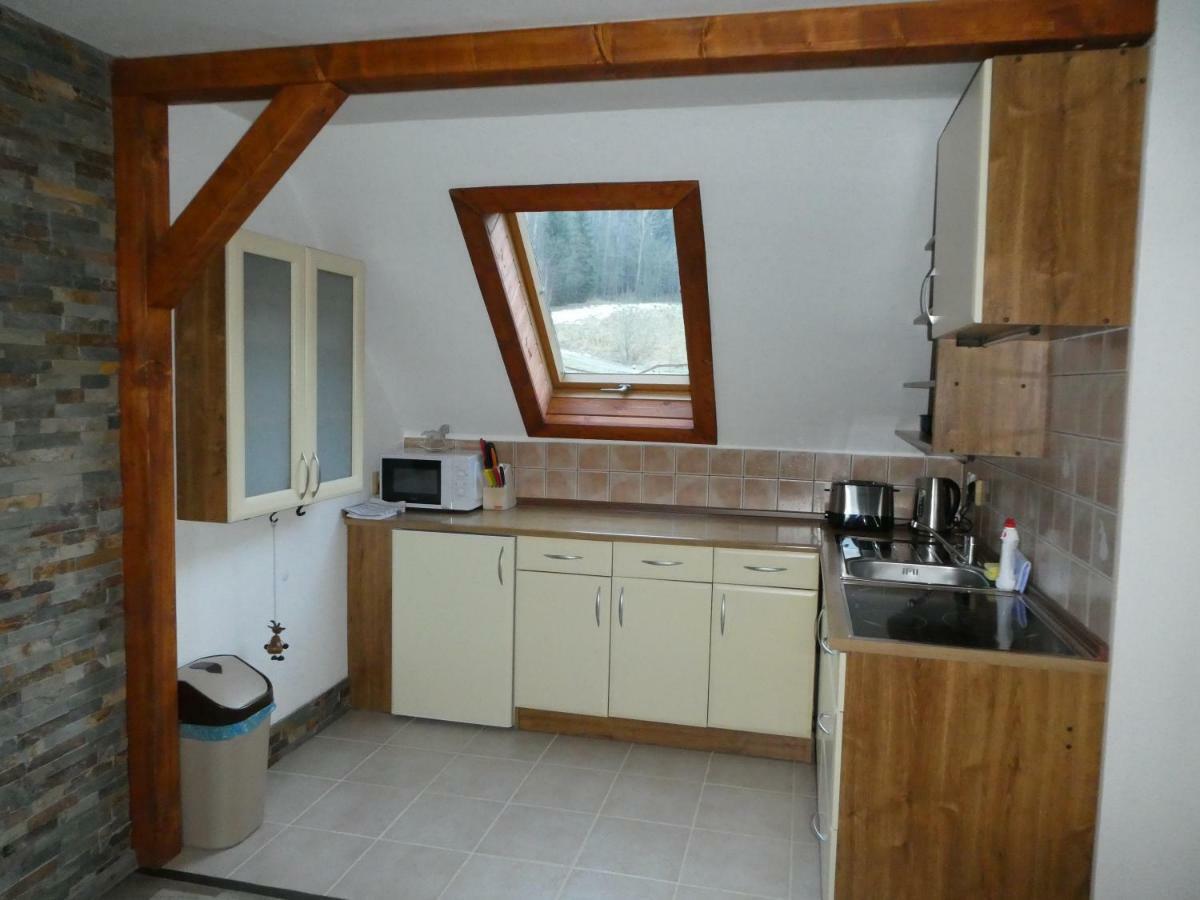 Jizdarna Malenovice Apartment Malenovice  ภายนอก รูปภาพ