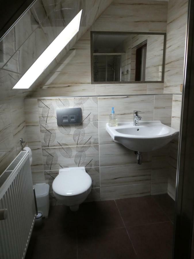 Jizdarna Malenovice Apartment Malenovice  ภายนอก รูปภาพ